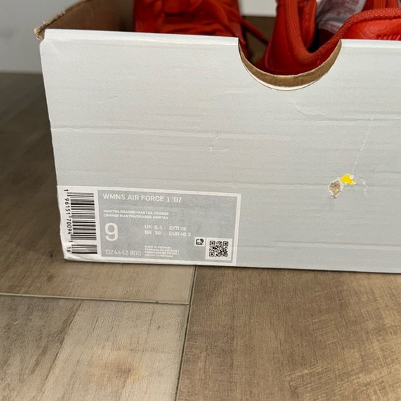 Nike Air Force 1 Low Triple Orange Shoes af1 DZ4442-800 Women's 9 - Picture 2 of 11